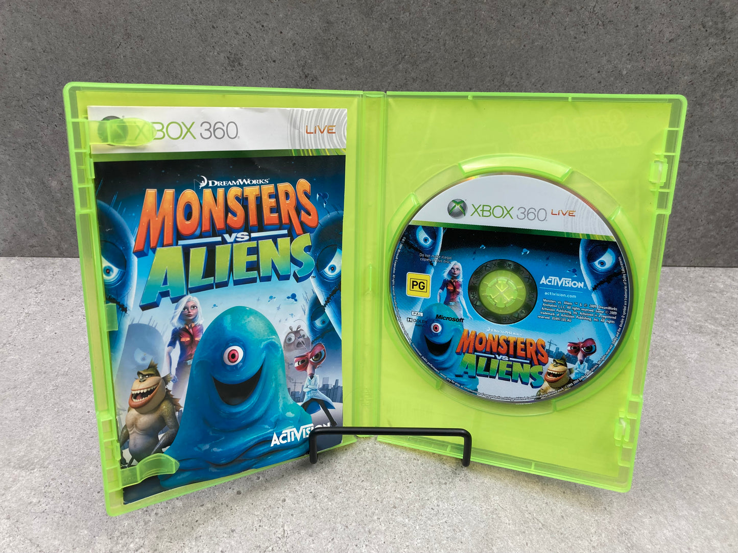 Monsters vs Aliens