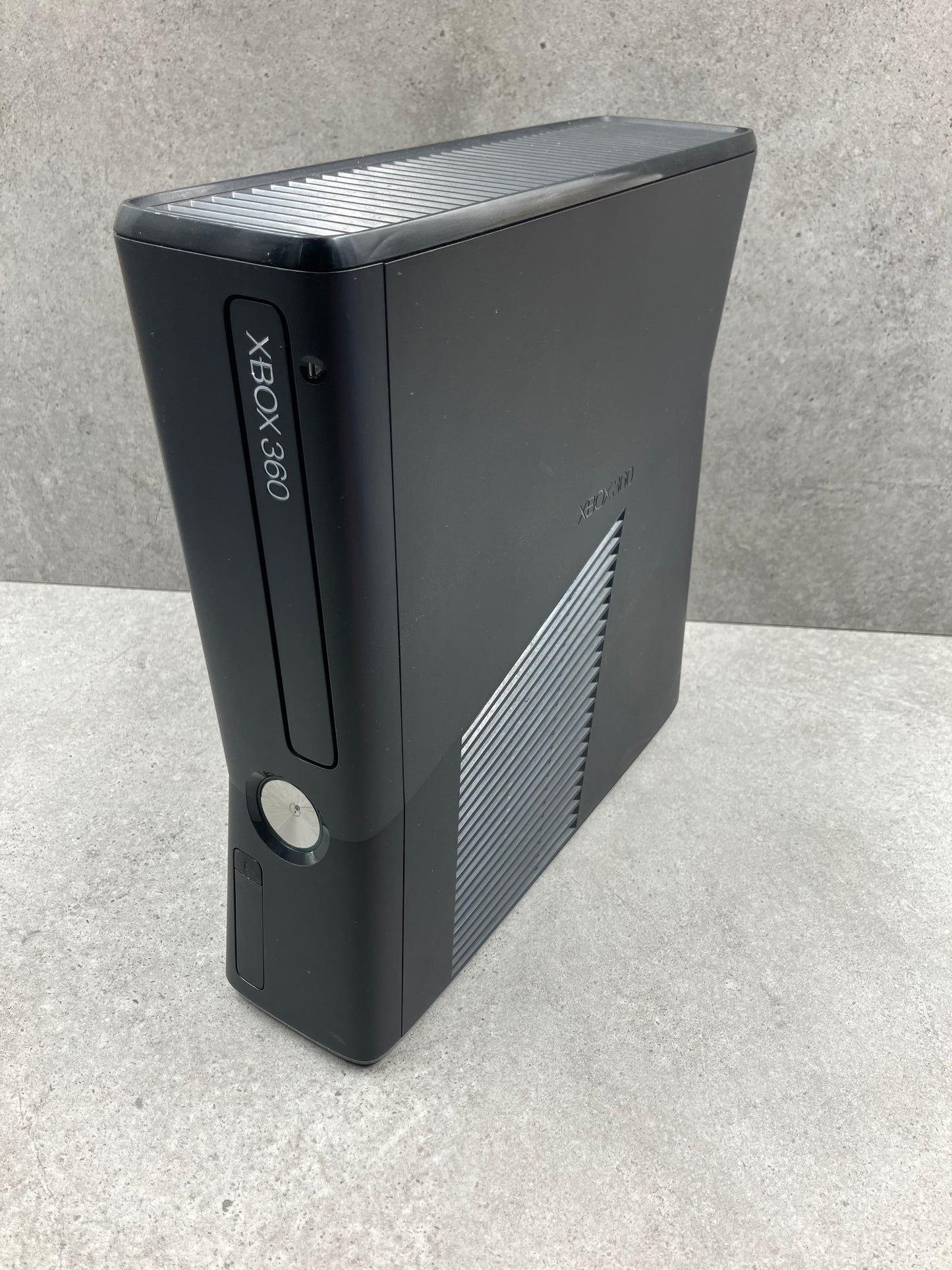 Xbox 360 S Console - 320GB