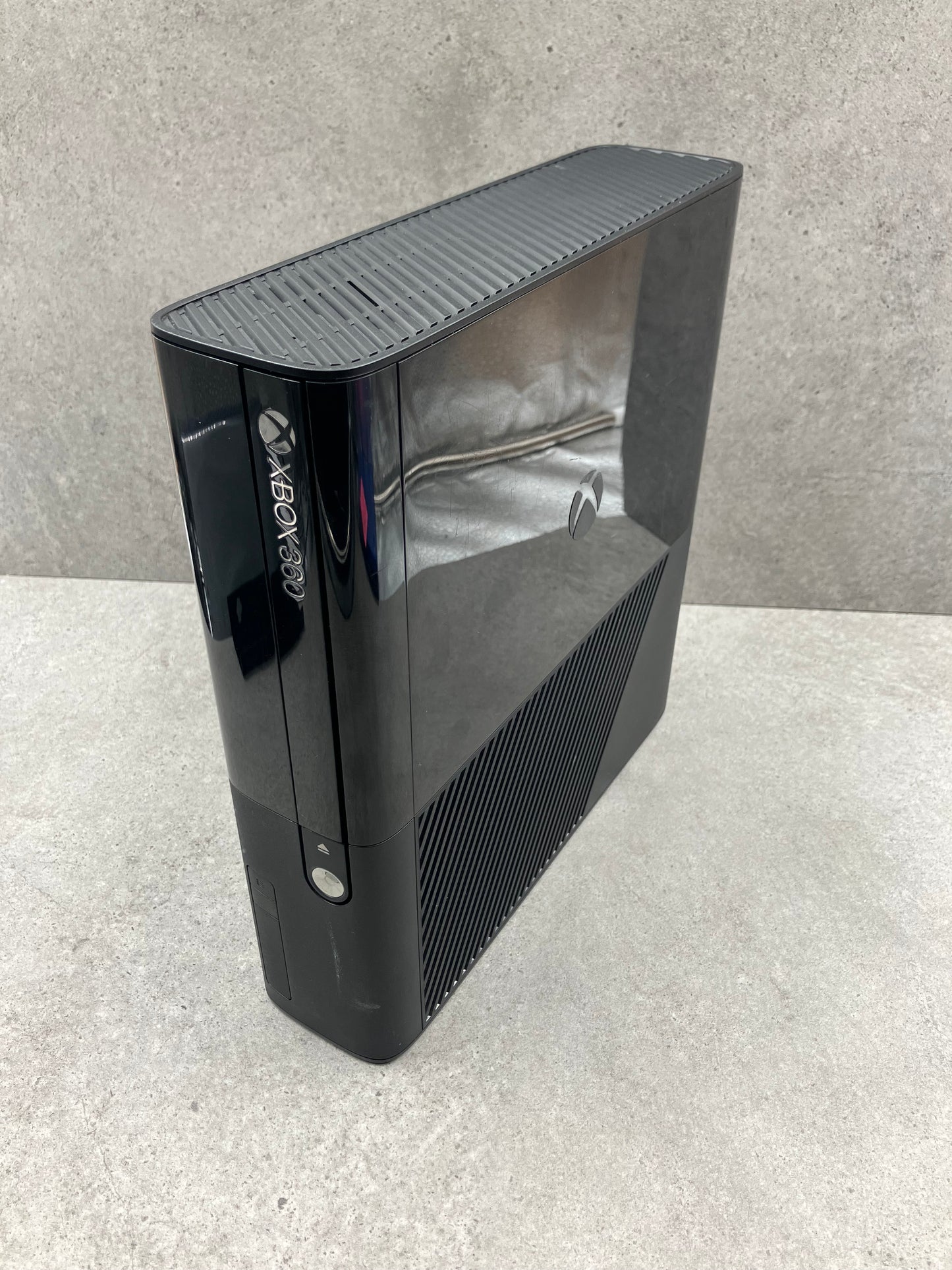 Xbox 360 E Console - 500GB